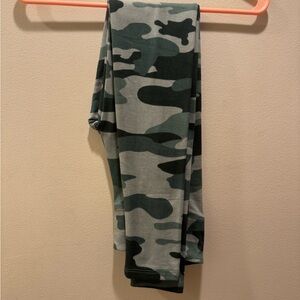 True Craft Green and Gray Camouflage Leggings